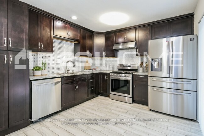 Photo - 5358 Regal Oak Cir