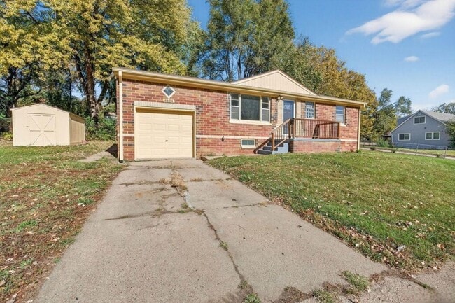 Building Photo - Saratoga Street