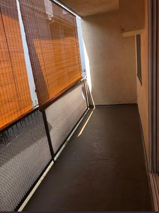 Photo - 1024 Justin Ave Unit 1024 Justin Ave