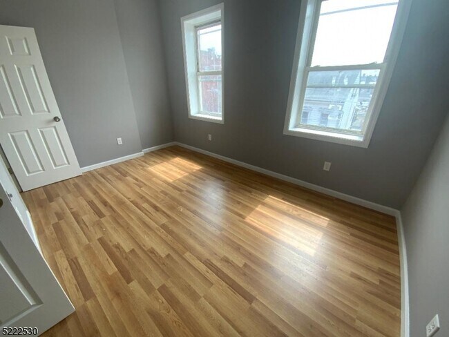 Photo - 127 Union St Unit 3R