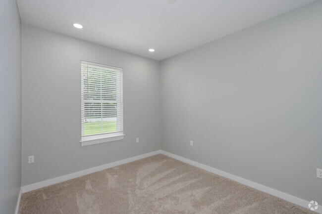 2BR, 2BA - 1,031SF - Second Bathroom