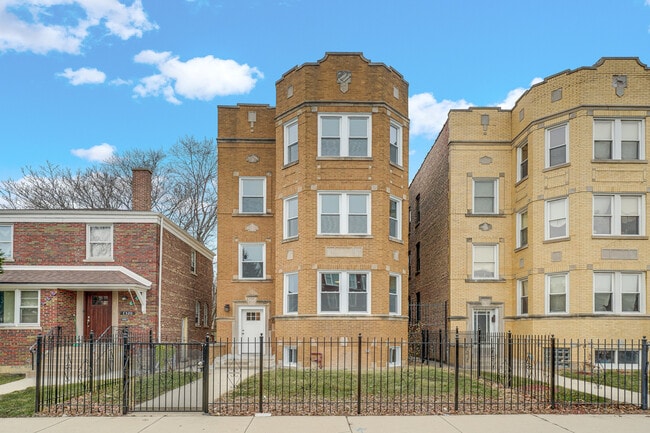 Photo - 7316 S Rockwell St