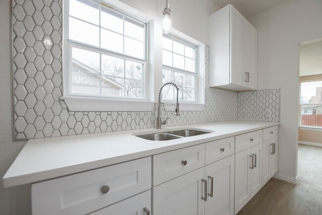 Photo - 1411 McKinley Ave