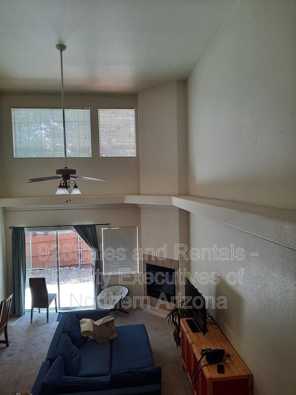 Photo - 1116 W Overland Pass Dr