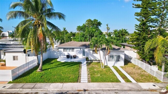 Building Photo - 7528 Buccaneer Ave Rental