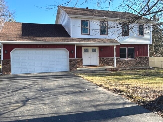 Building Photo - 4705 Elm St