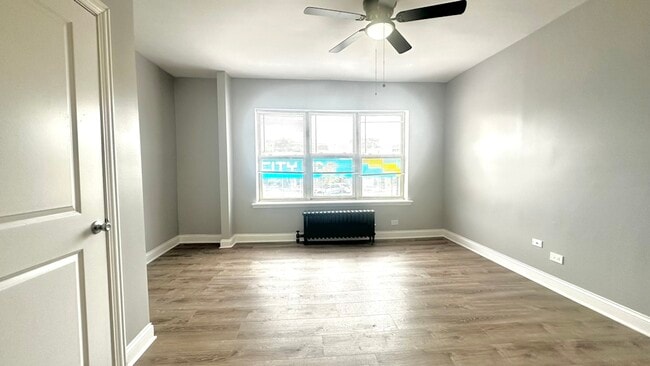 Photo - 4756 N Maplewood Ave Unit 101