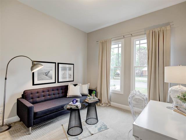 Photo - 2700 Gladstone Dr