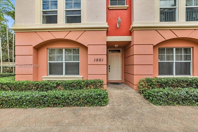Photo - 1033 NE 17th Way Unit 1001