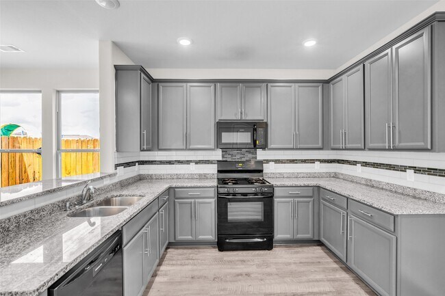 Photo - 14211 Grand Hls Dr