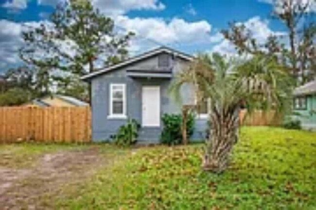 256 Vernis Ave