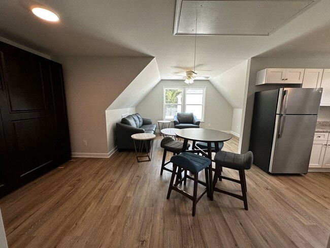 Photo - STUDIO APARTMENT PRE-LEASING FOR AUGUST 2026!