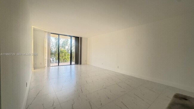 Photo - 18151 NE 31st Ct Unit 707