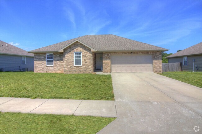 Building Photo - 3 Bedroom, 2 Bathroom in Nixa! Rental