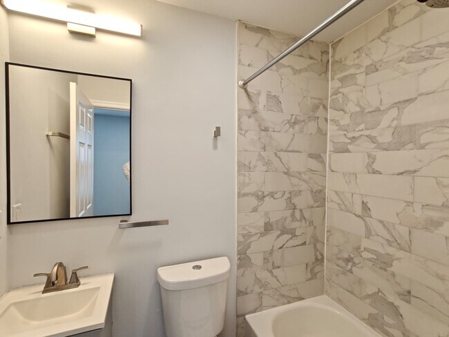 Photo - 3122 N Chadwick St