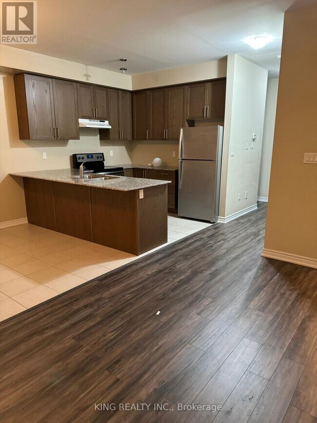 Photo - 8 Waterstone Way