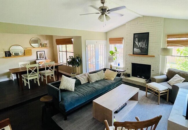 Photo - 2503 Monarch Dr