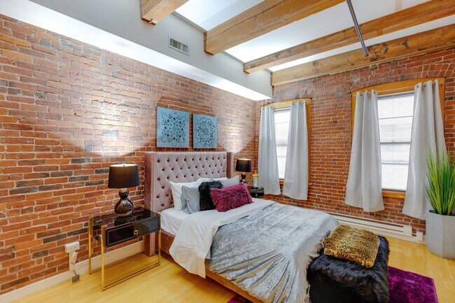 Photo - NORTH END 2 BED 2 BATH!!!