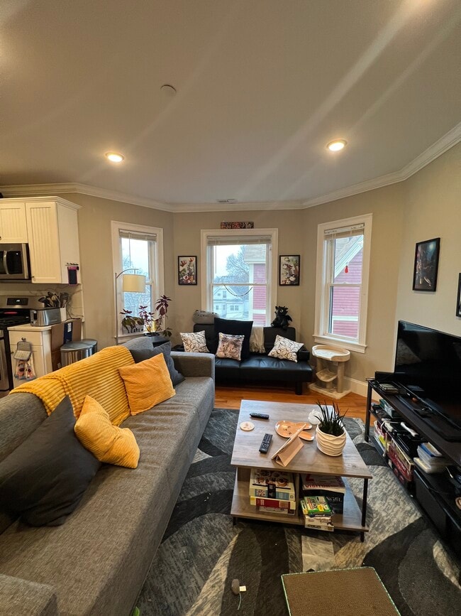 Photo - 118 Holland St