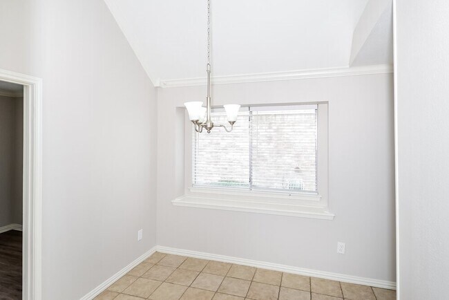 Photo - 4906 Temple Bell Dr