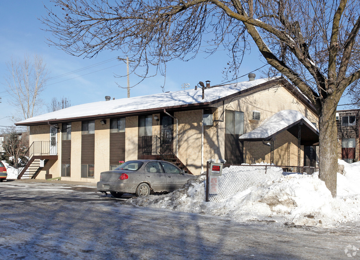 Park / Arlington Avenue - Park / Arlington Avenue Apartments