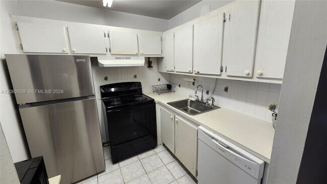 Photo - 376 Durham Cir