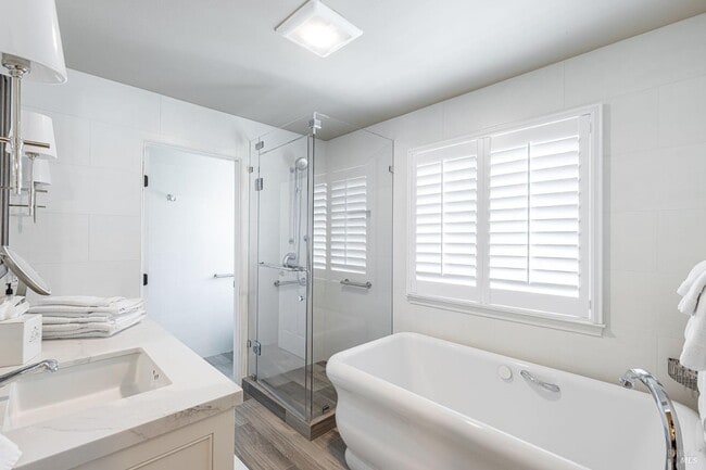 Photo - 840 Hunt Ave