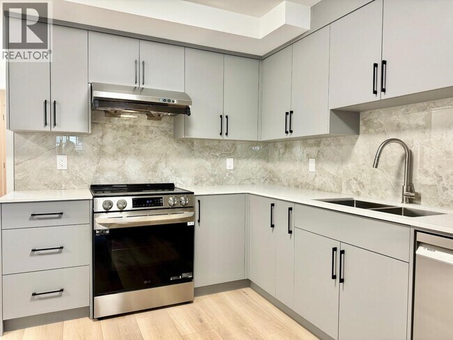 1XX6 Nassau Dr