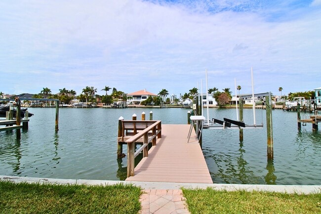 Photo - 10128 Yacht Club Dr