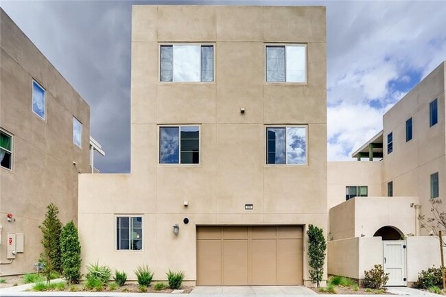 Photo - Stunning Tri Level Home in Great Park Community