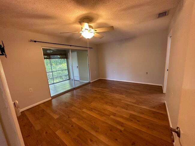 Photo - 1900 S Kanner Hwy Unit 206