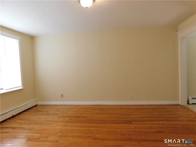129 Kent Ave