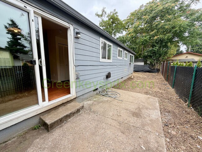Photo - Wonderful 3-bedroom 2 Bath House in SE Portland!
