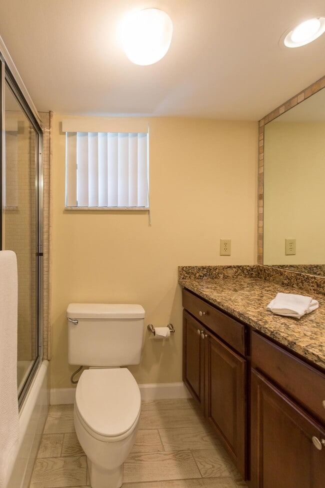 Photo - 11863 Wimbledon Cir Unit 500
