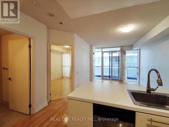 Photo - 25 Carlton St. Unit 2606