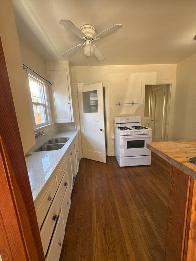 Photo - MUST SEE!! Unit 550