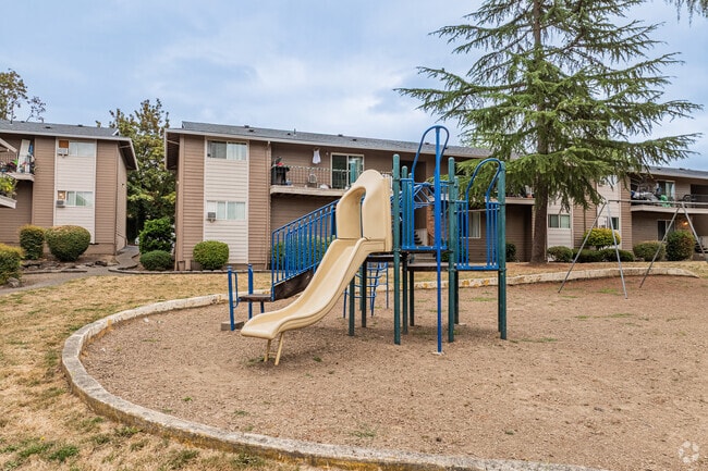 Patio de juegos - Fox Pointe