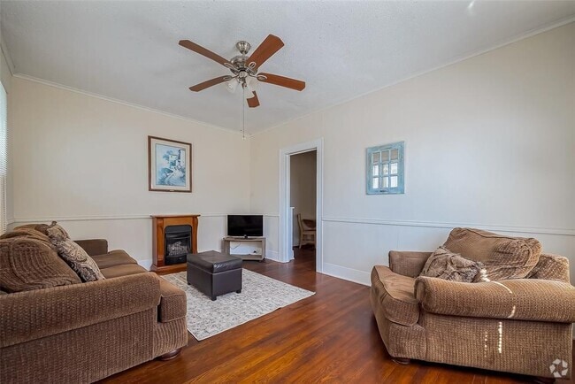 Building Photo - 4226 Avenue T Rental
