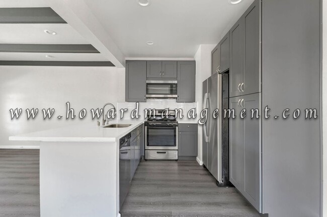 Photo - 1507 W 50th St