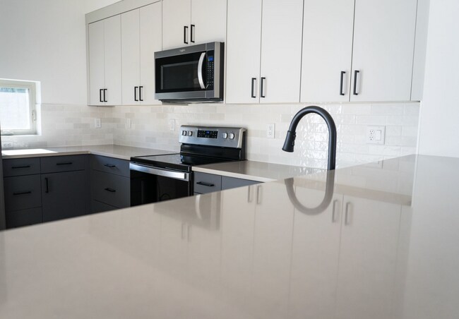 30535 SW Magnolia Ave Unit 300