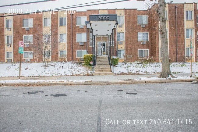 3000 7th St NE