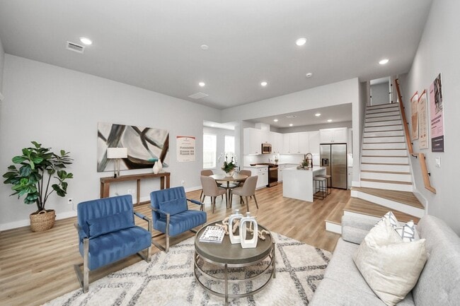 Building Photo - 5811 Francis Oak Ln