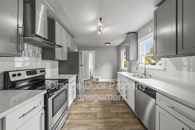 Photo - 4024 S G St