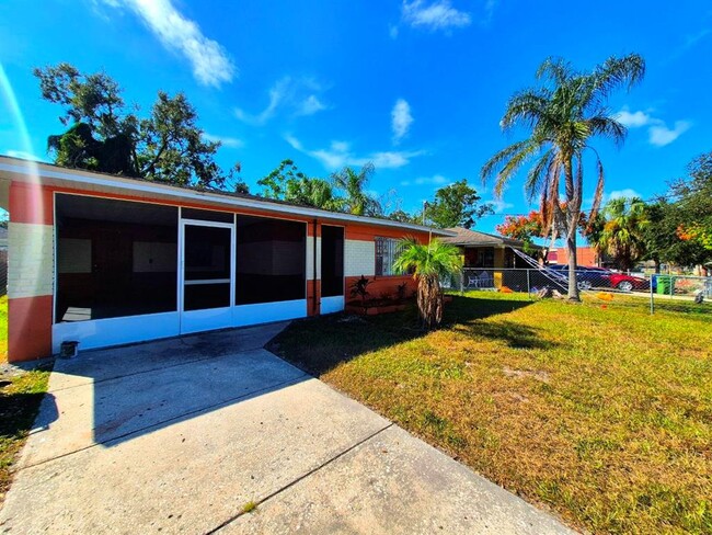 Photo - 2413 E 38th Ave