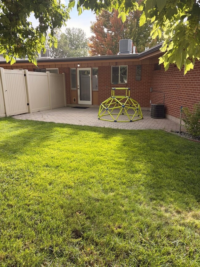 Photo - 4359 S 645 E