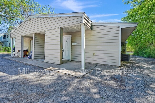 Building Photo - 816 S Crockett St Unit 3 Rental