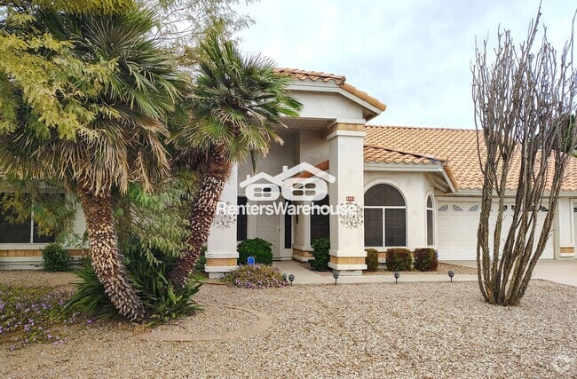 Building Photo - 2451 N Los Alamos Rental