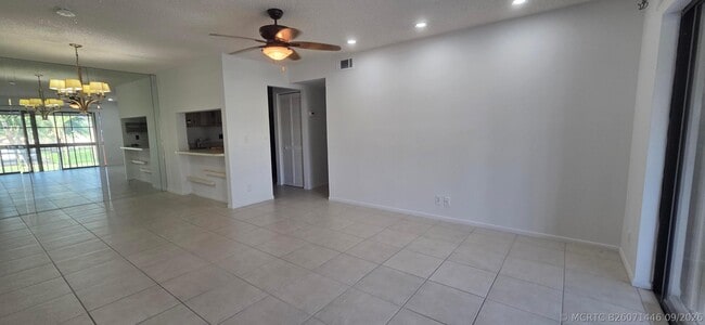 Building Photo - 618 Sea Pine Way Unit B2
