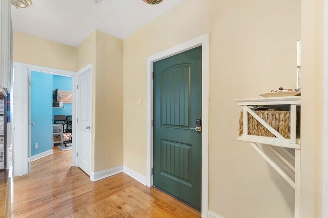 Photo - 603 1st St Unit 1