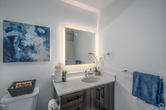 1BR, 1BA - 618SF - Bathroom